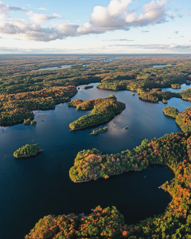 Enhabit lakefront cottage on Instagram